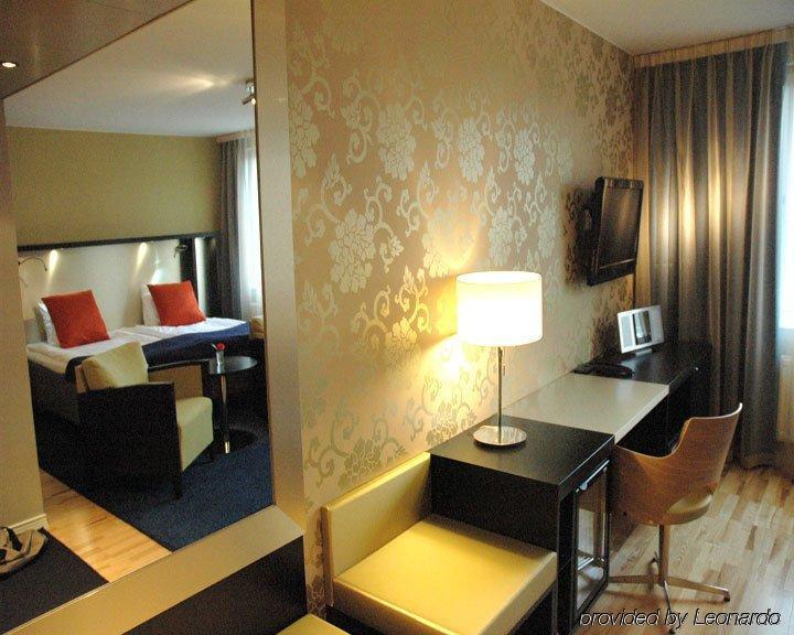 Profilhotels Savoy Jönköping Zimmer foto
